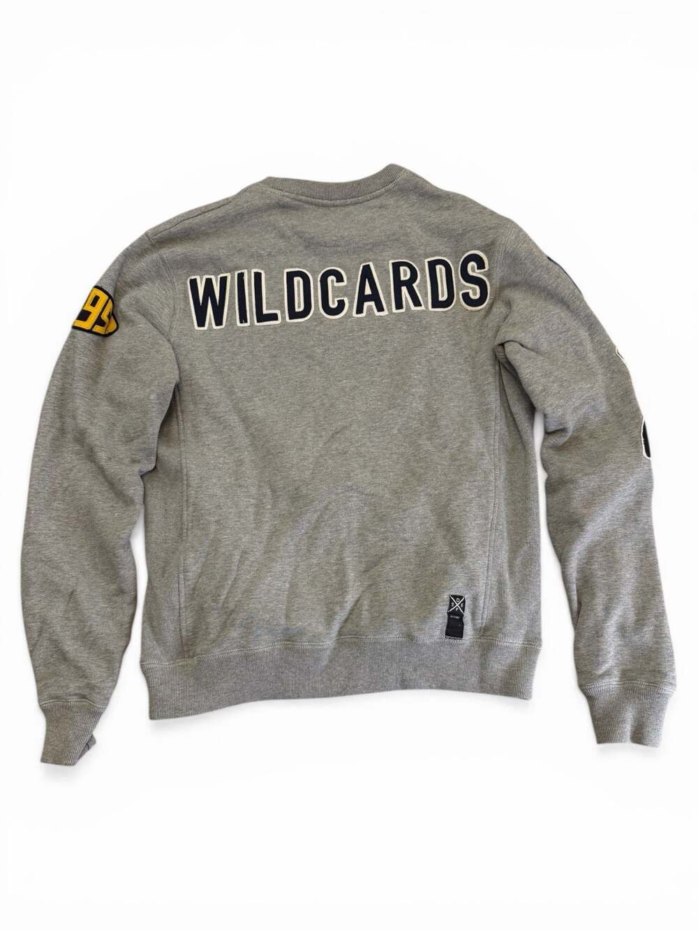 Vintage 10.Deep Victory MCMXCV Wildcards Aces Football Graphic Patch Sweatshirt - Picture 2 of 11